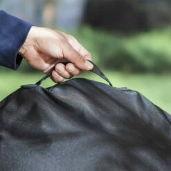 Housse Premium Pour Barbecue Charbon 57 Cm - Weber -OUTDOORCHEF Boutique housse luxe 57cm barbecue weber charbon 0077924031939 2