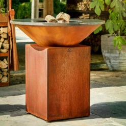 Pack Brasero Classic 100 Corten + Couvercle - OFYR -OUTDOORCHEF Boutique pack brasero plancha classic 100 corten couvercle 2020000033660 2