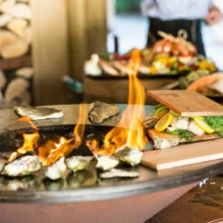 Pack Brasero Storage 85 Corten + Couvercle - OFYR -OUTDOORCHEF Boutique pack brasero plancha storage 85 corten couvercle 2020000033691 3