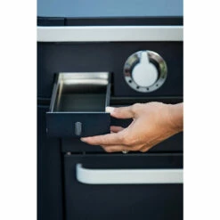 Plancha Gaz Enosign 65 Bleue Navy Avec Capot - ENO* -OUTDOORCHEF Boutique plancha enosign 65 bleue navy capot gaz eno 3224780040088 9