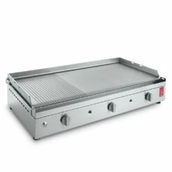 Plancha Gaz Chef 80 Lisse Rainurée - Planet -OUTDOORCHEF Boutique plancha gaz planet chef 80 lisse rainuree 8033945788858 3