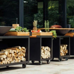 Table Mise En Place Noire Pro 65 Bois De Teck - Ofyr -OUTDOORCHEF Boutique table noire pro 65 teck 2020000022084 3